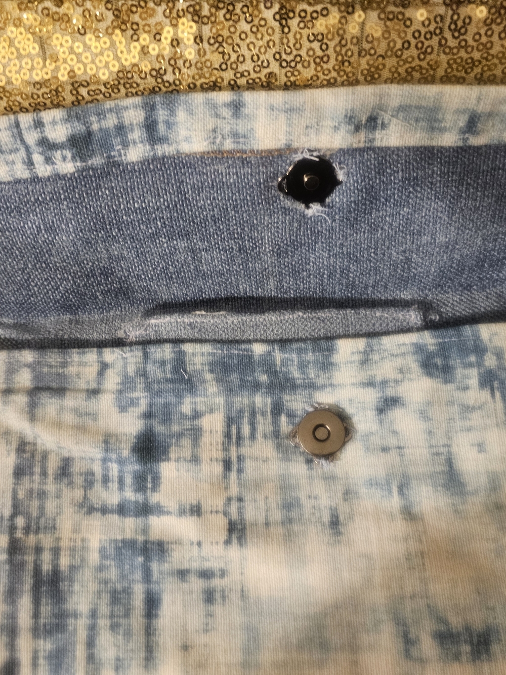 Light Blue Tie-Dye Snap-Closure Fabric Bag